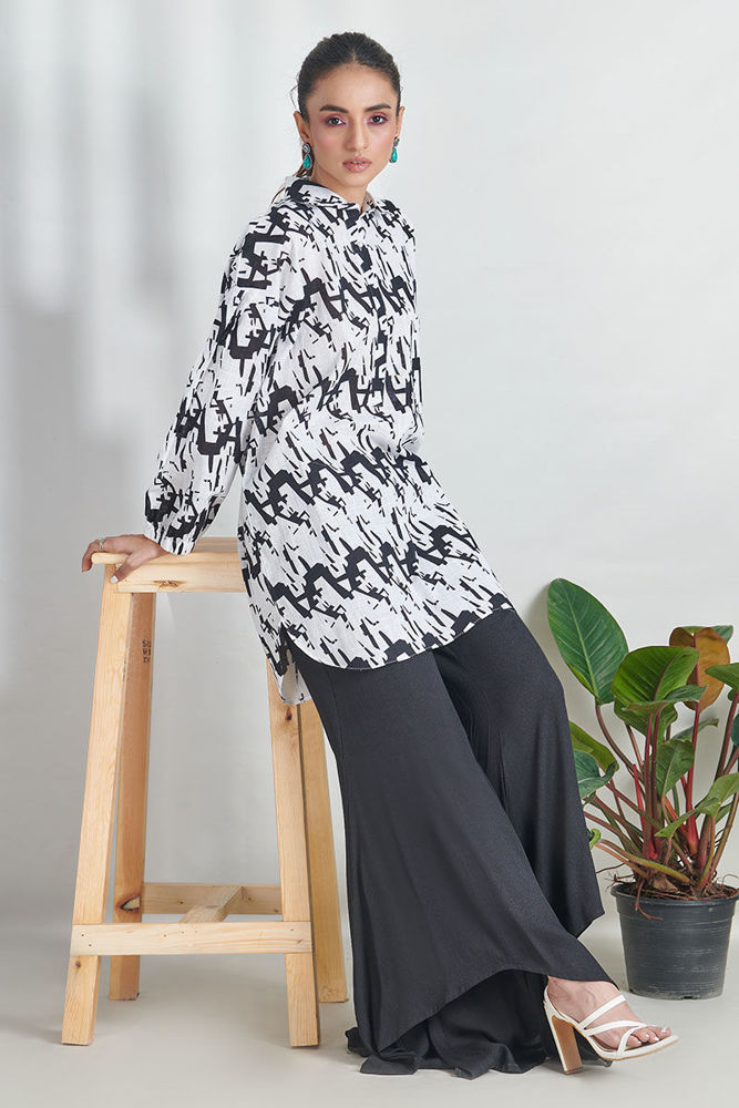 Picture of Chic Monochrome