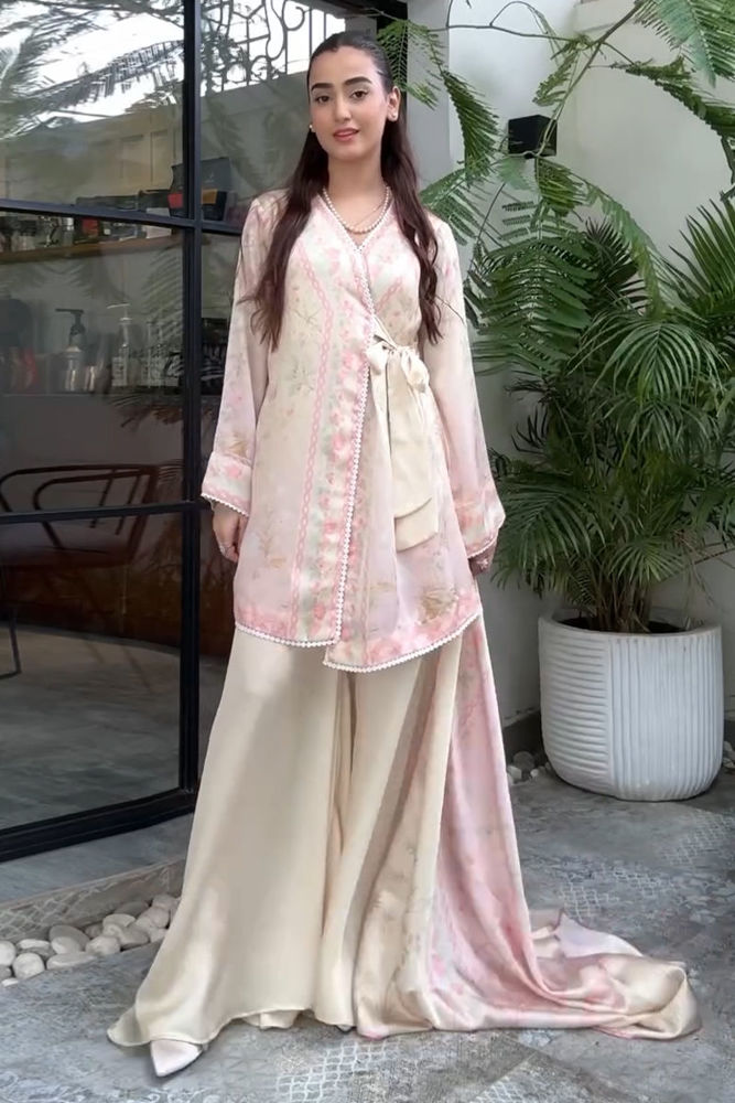 Picture of Numra In Berry Breeze