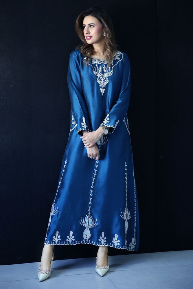 Picture of Madeha Naqvi in Deep Teal Bloom