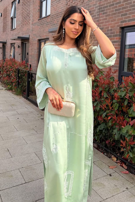 Khazima Akram In Sifra